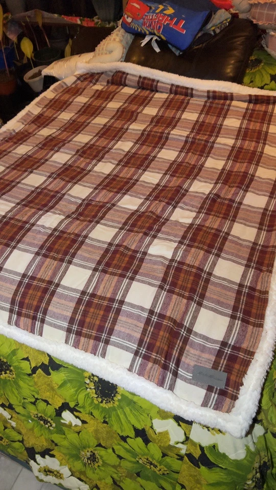 Фланелевое одеяло шерпа Eddie Bauer  - Изображение 3 из 4