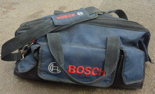 Bolsa de herramientas profesional de alta resistencia Bosch con muchos bolsillos correa para el hombro