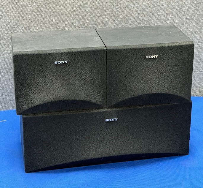 Sony Center And Stereo Speakers SS-CN190 & 2 Sony SS-SR190 B