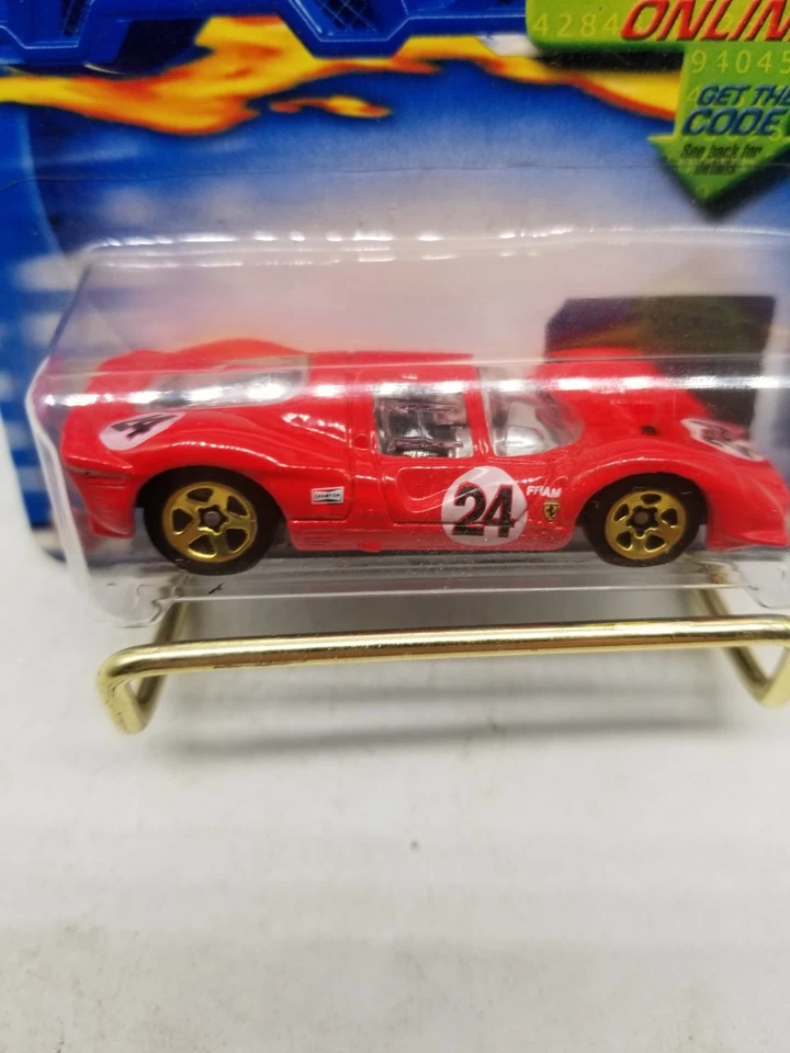 Llantas doradas Hot Wheels Ferrari P4 2002 primeras ediciones 5 radios Foto 2 de 4