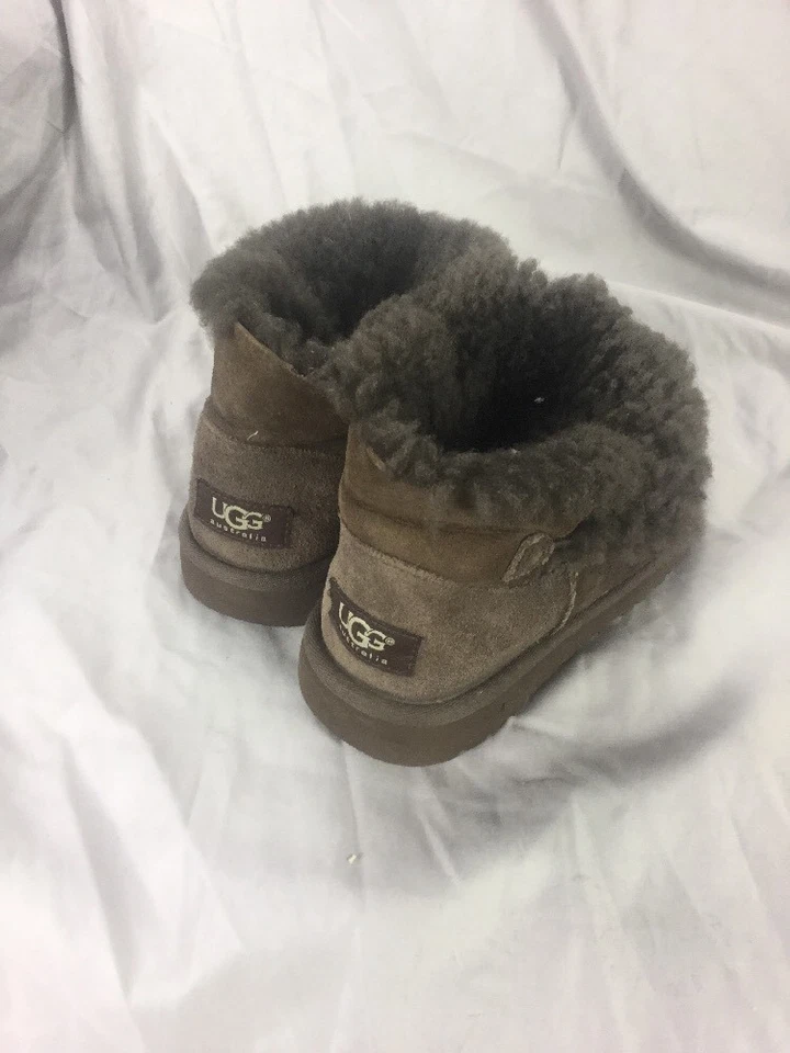 UGG Australia MINI BOTÓN BAILEY 1000788 Marrón EE. UU. Talla 1 Foto 4 de 4