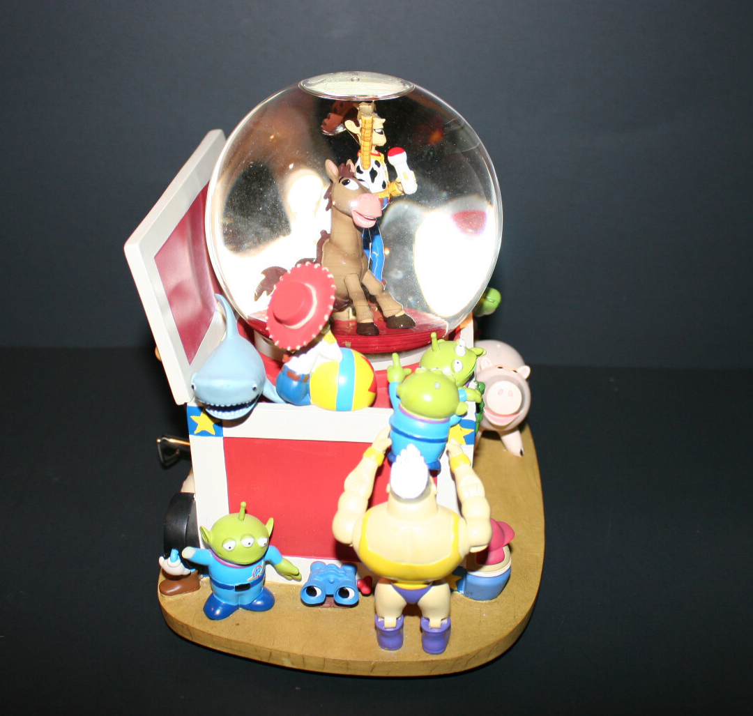 トイストーリー スノードーム　Andy's Toy Box Rare ❤️ Disney Pixar Toy Story Andy's Toy Box Music Snow