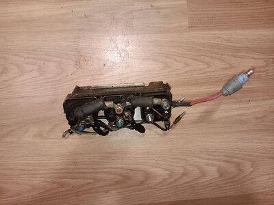 じょんそん 1999 Johnson 150 Outboard Oceanrunner J150PXEES Trim Juntion