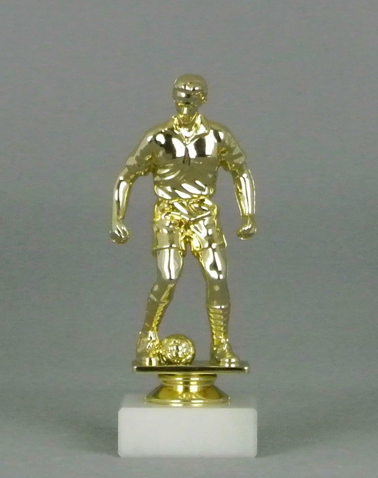 HR POKALE Pokal / Fußballfigur / 15cm / gold / mit Gravur / kompl. MONTIERT