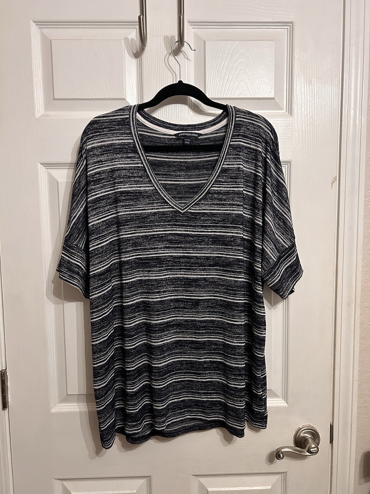 Calvin Klein Jeans Striped V-Neck Knit Top Women's Plus Size XXL Stretch Relaxed thumbnail 2