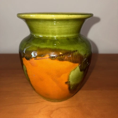 Royal Haeger Pottery 1970s “Earth Wrap” Glaze Vase.  Excellent Condition.