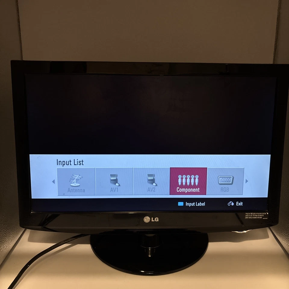 LG 22LH2000 22" TV Television With Built-in Freeview HDMI Scart Etc -Works Well! - Image 3 of 4