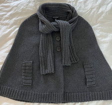 Banana Republic 100 Extra Fine Merino Wool Knit Cape Poncho Sz XS/S Gray