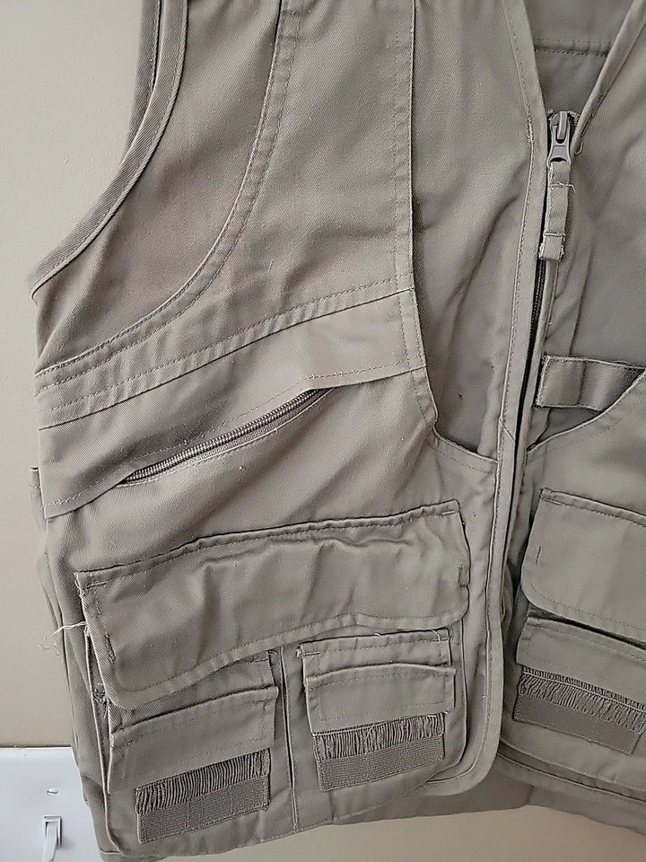 MASTER SPORTSMAN Hunting Vest Jacket Mens Med Khaki Tan Bird Varmint Hunt - Image 2 of 4