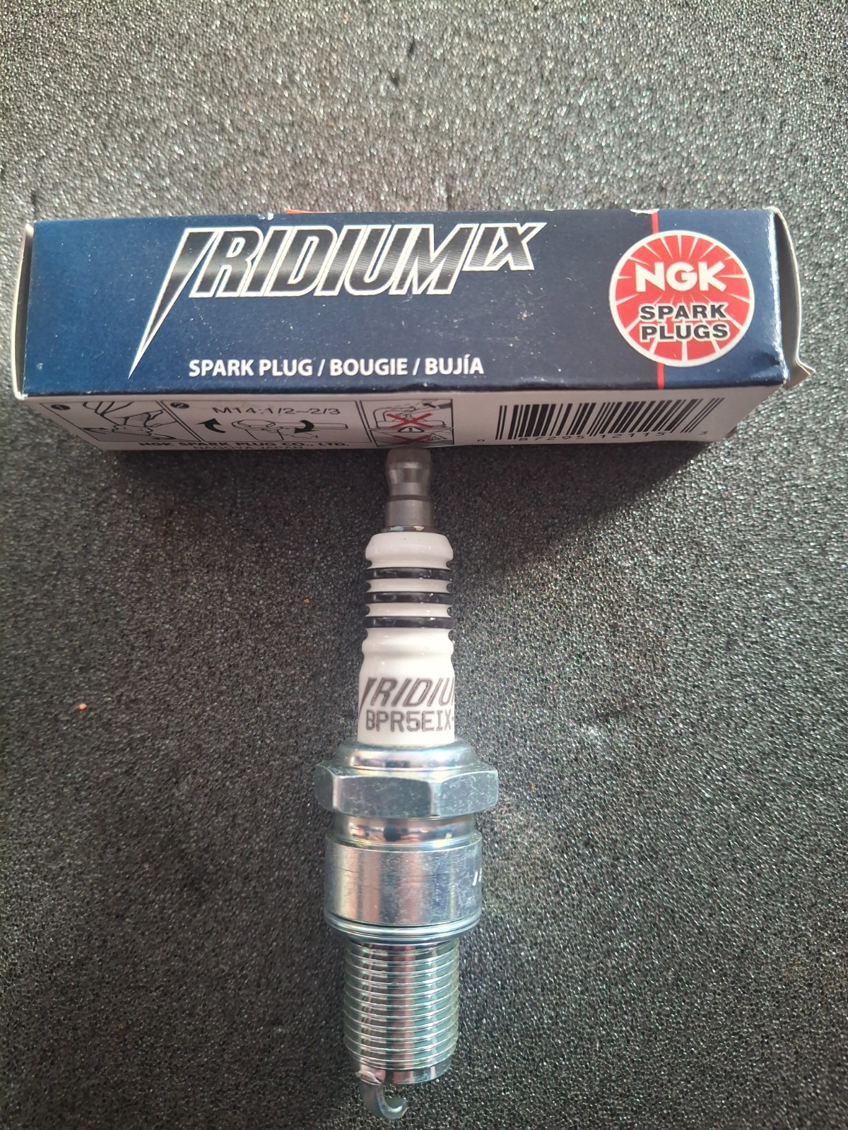 NGK SPARK PLUGS BPR5EIX-11 2115Iridium IX Spark Plug  Iridium IX