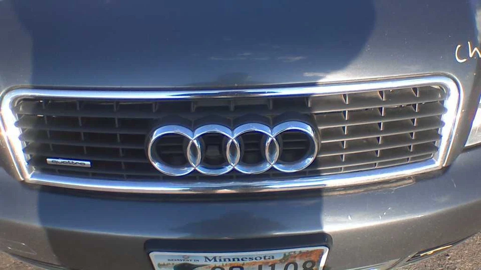 Luz antiniebla de esquina/estacionamiento para pasajeros 4 cilindros para AUDI A4 266720 02-05 Foto 4 de 4