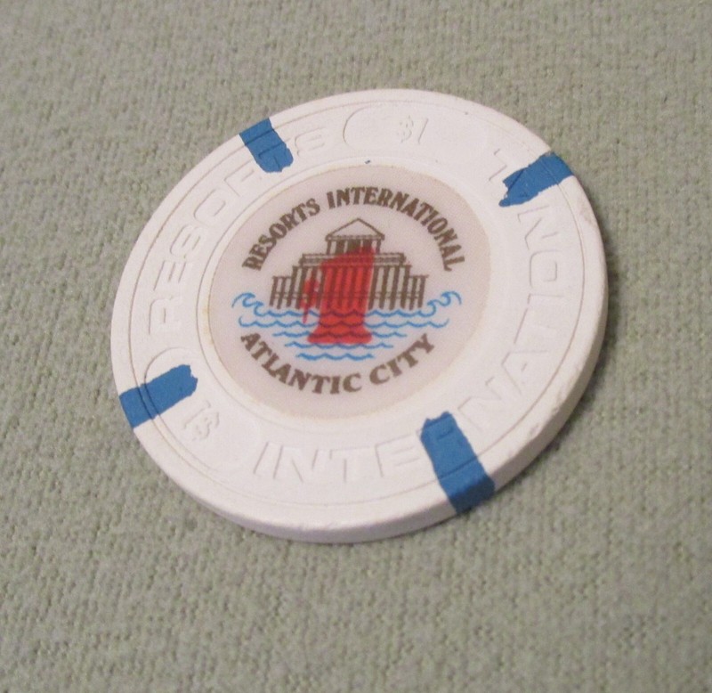 Resorts International $1 Casino Chip - Atlantic City