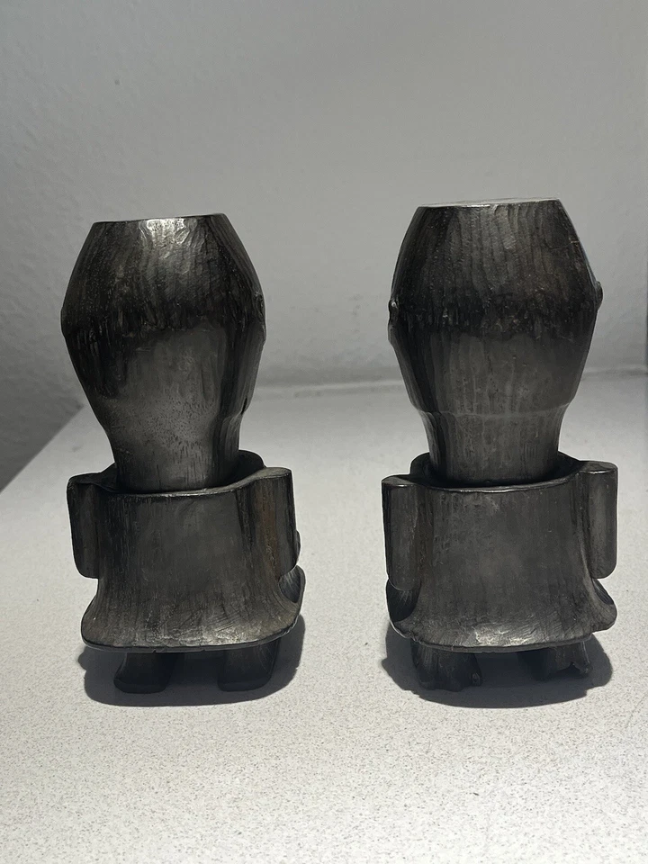 Figuras antiguas de madera de antepasados Dayak, Borneo Foto 3 de 4