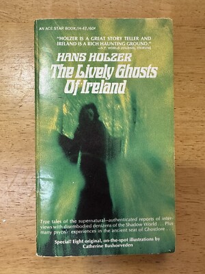 THE LIVELY GHOSTS OF IRELAND Hans Holzer - Vintage Paperback
