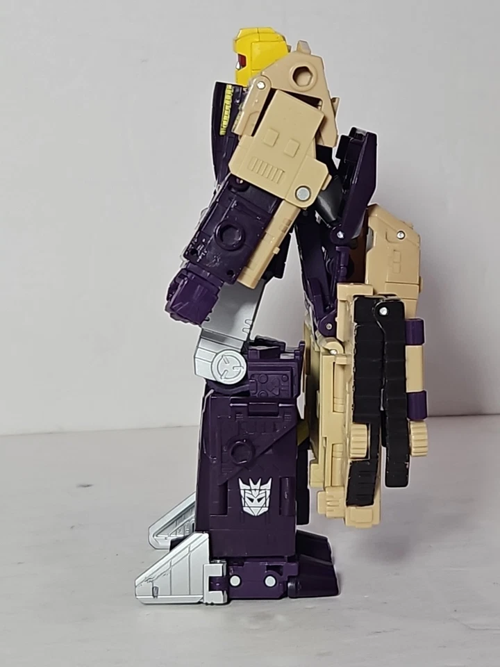 Transformers Generations Legacy Leader Class Blitzwing - Image 4 of 4