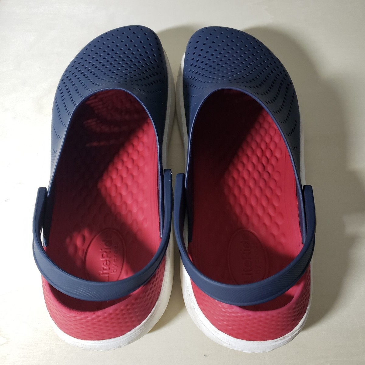 crocs literide red