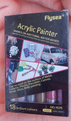 Flysea Acrylic Painter 2-3mm Water Based 18 Colors