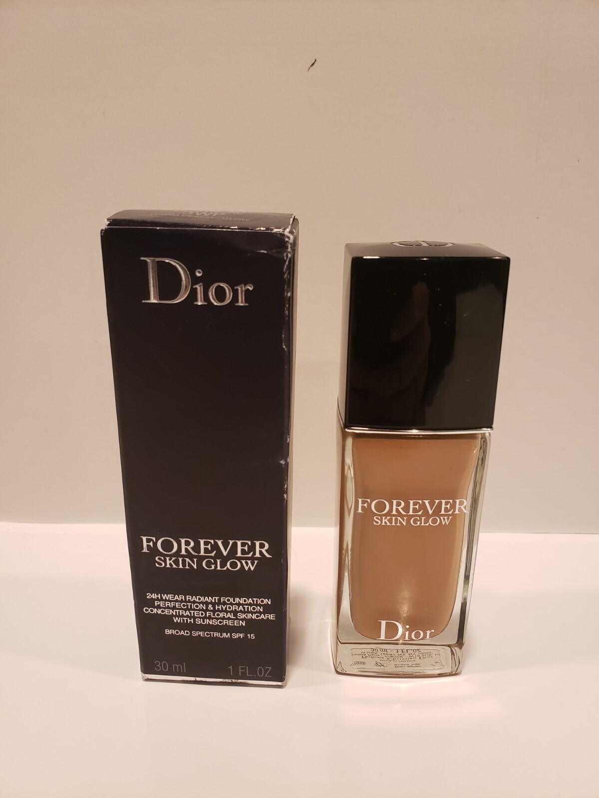 Dior Forever Skin Glow Foundation SPF 15 Warm Peach Glow 3WP-image