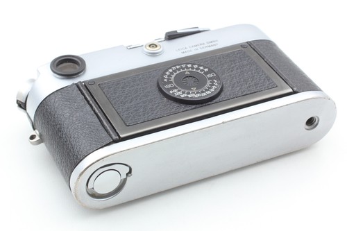 EXC+5 Leica M6 0.72 Non TTL Chrome 35mm Rangefinder Film Camera + Strap JAPAN - Picture 8 of 12