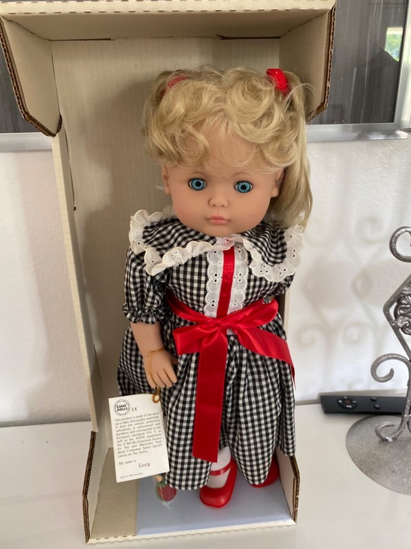 Vintage 21" Lissi Fashion Doll Made In West Germany - COA Toy