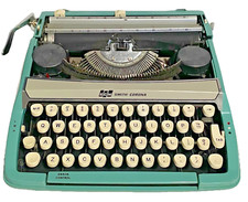 Vintage 1960's SCM Smith-Corona Corsair Deluxe Manual Typewriter. thumbnail