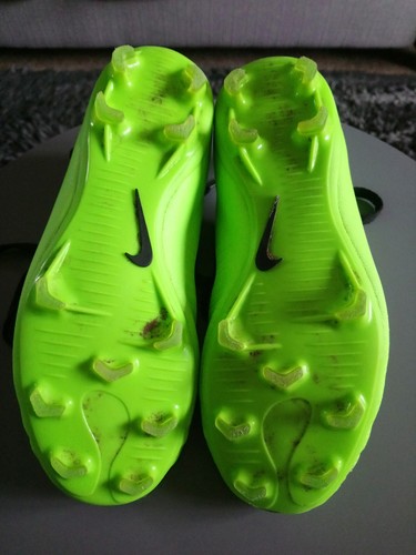 nike football boots size 3.5