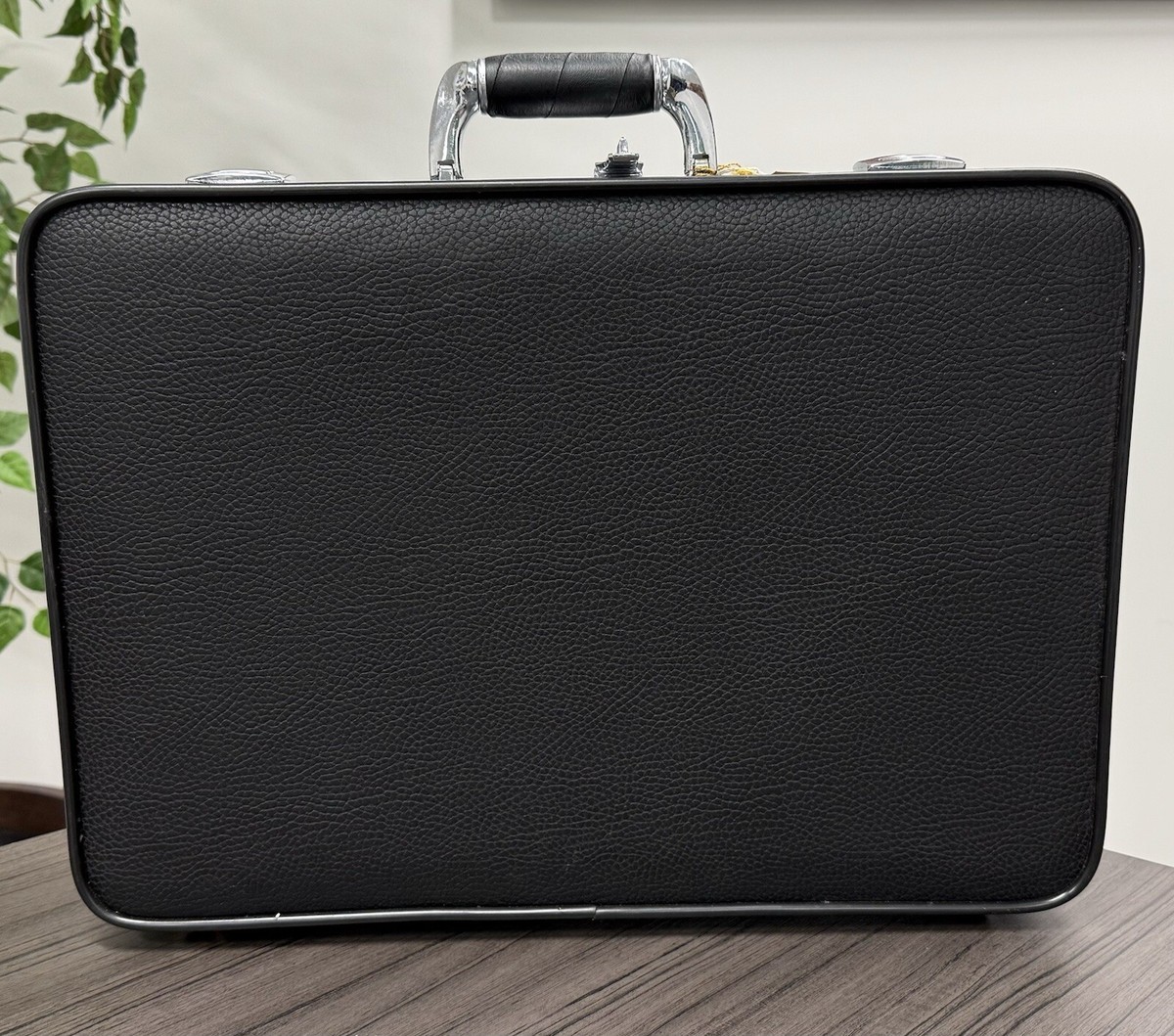 Platt Presto Lock Briefcase 1980's Made in USA Black BRAND NEW