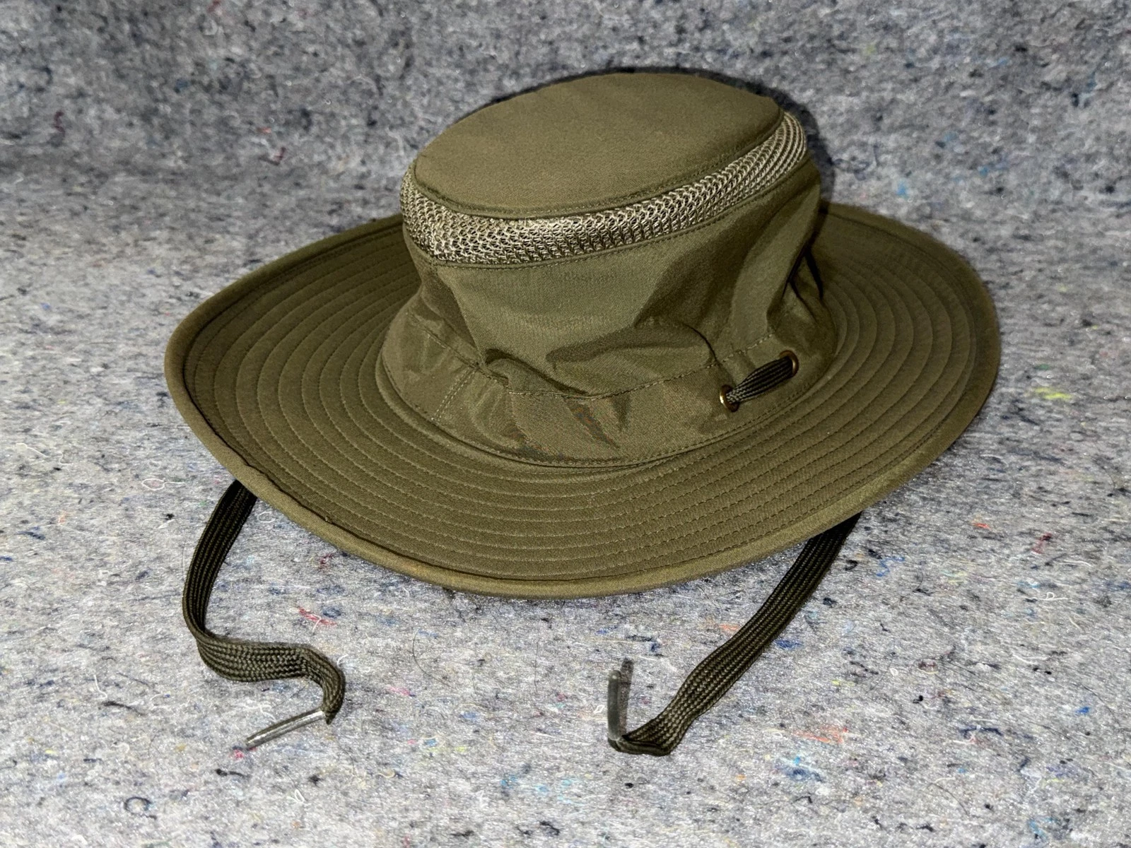 Tilley Airflo Hat Boonie Fitted Mens 7 1/8 Green Wide Brim Canada Sun Hiking