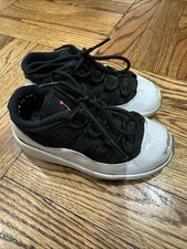 Nike Air Jordan 11 Retro Low Emerald White 505836-145 Toddler Size 9C RETRO 2013