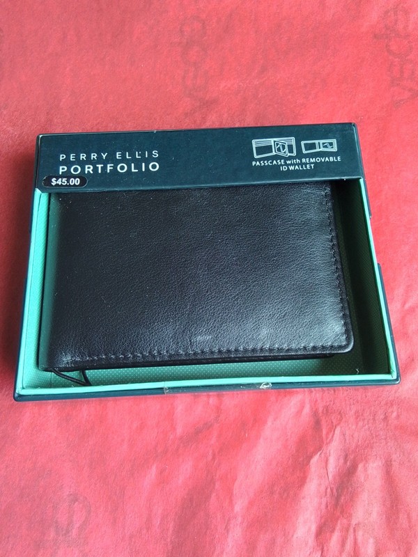 Perry Ellis Portfolio Men's Leather Wallet, Park Ave, Black, Bi-Fold, CC ID, NIB