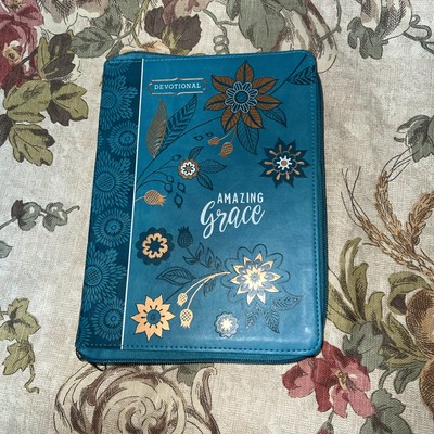 Amazing Grace: 365 Day Devotional [Faux Leather]  Ziparound Engaging Devotional.