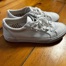 Taos Plim Soul White Canvas Sneakers Womens 7.5 PLS-13644 Low Top Comfort Shoe