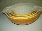 Pyrex Vintage Mixing Nesting Bowls Set of 4 Yellow, Orange, Gold_