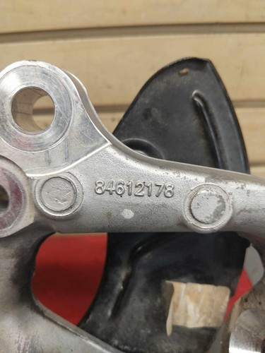 2022 Corvette OEM RH Front Spindle P/ 84612178 - Picture 2 of 3