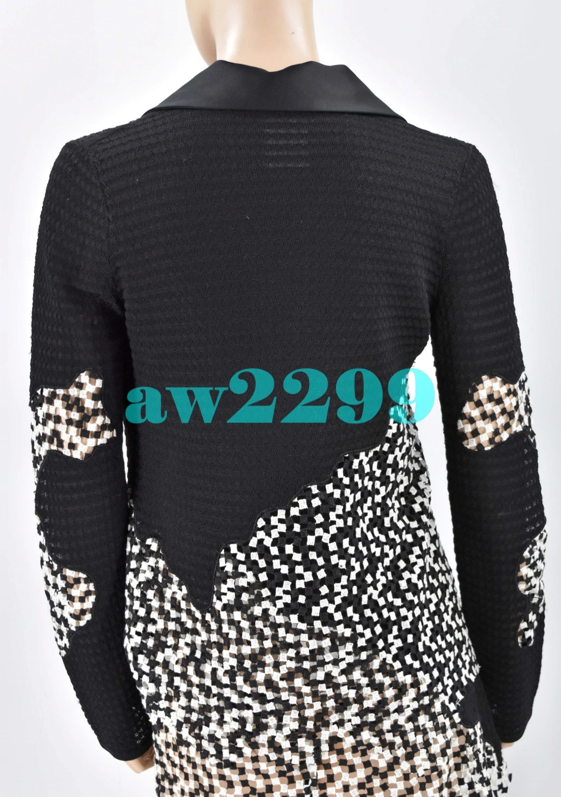 GIACCA CARDIGAN CHANEL 11P $4 5K NUOVA RUNWAY BIANCO E NERO NUOVA BOTTONE LOGO 38 CC