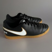 Nike Tiempo Boys Girls Indoor Soccer Shoes Youth 4.5 US 4 UK 36.5 Eur 819196-010