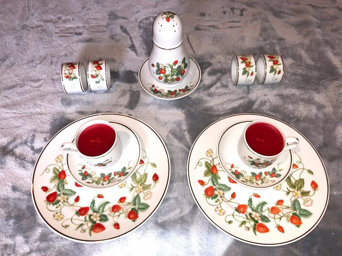 Strawberry dish set cheap
