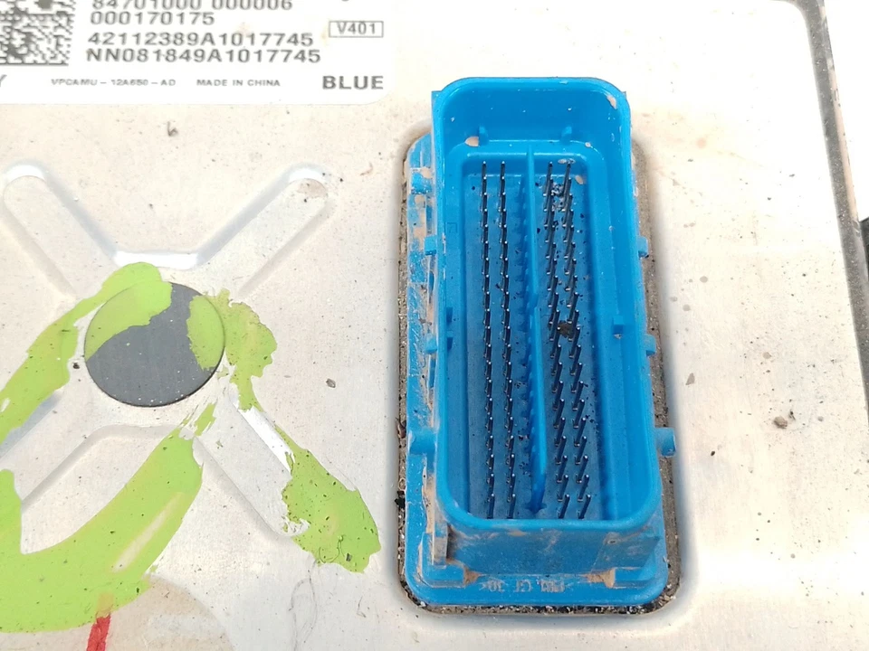 22870818 CENTRALINA MOTORE PER OPEL AMPERA R12 EV 150 10499334        10499334 - Immagine 4 di 4