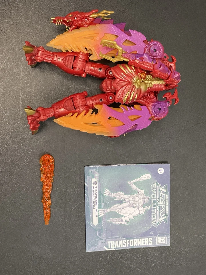 Transformers Legacy Leader Class Transmetal II Megatron (Completo, Usado) Foto 4 de 4