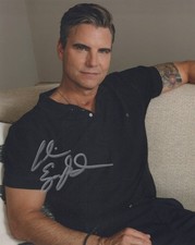Colin Egglesfield autographed 8x10 Photo COA