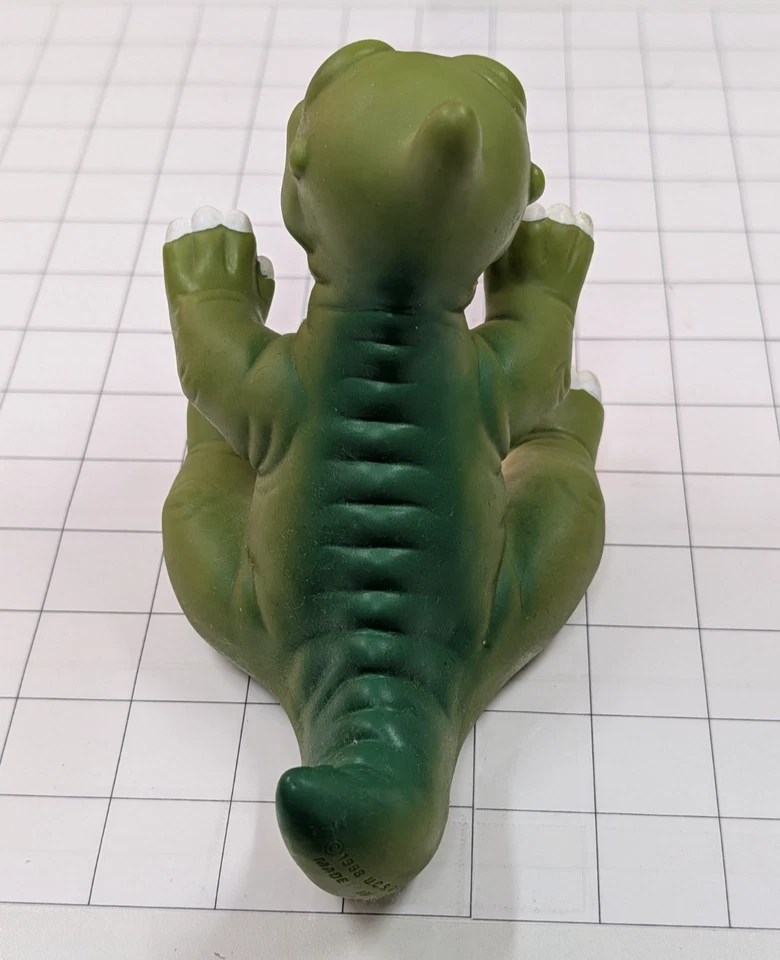 Vintage 1988 UCS & Amblin Land Before Time 5" Ducky Hand Puppet  - Image 4 of 4