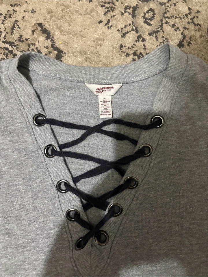 Sudadera para mujer Arizona talla XLG con cordones recortada gris Foto 3 de 3