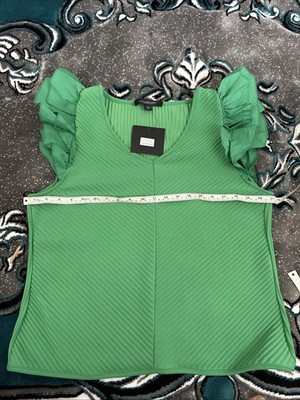 Marc New York Emerald Green Ruffle Sleeve Top Size Large
