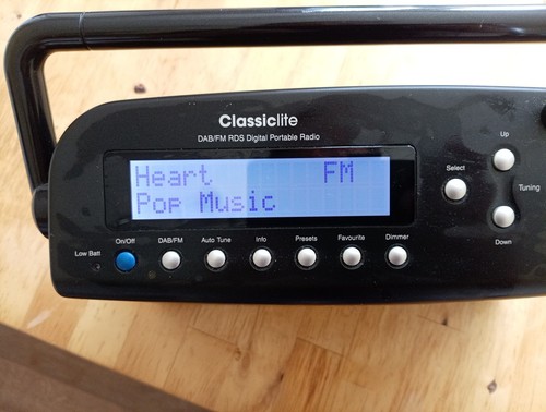Roberts Classiclite Portable Digital Radio DAB/DAB+ FM RDS, Black Working - Picture 2 of 6