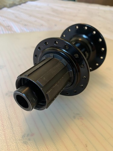 SUN RINGLE SRC 148 Rear Hub - 148/12mm - 32H - 12 Speed - Boost - 6 Bolt - Black - Picture 3 of 8