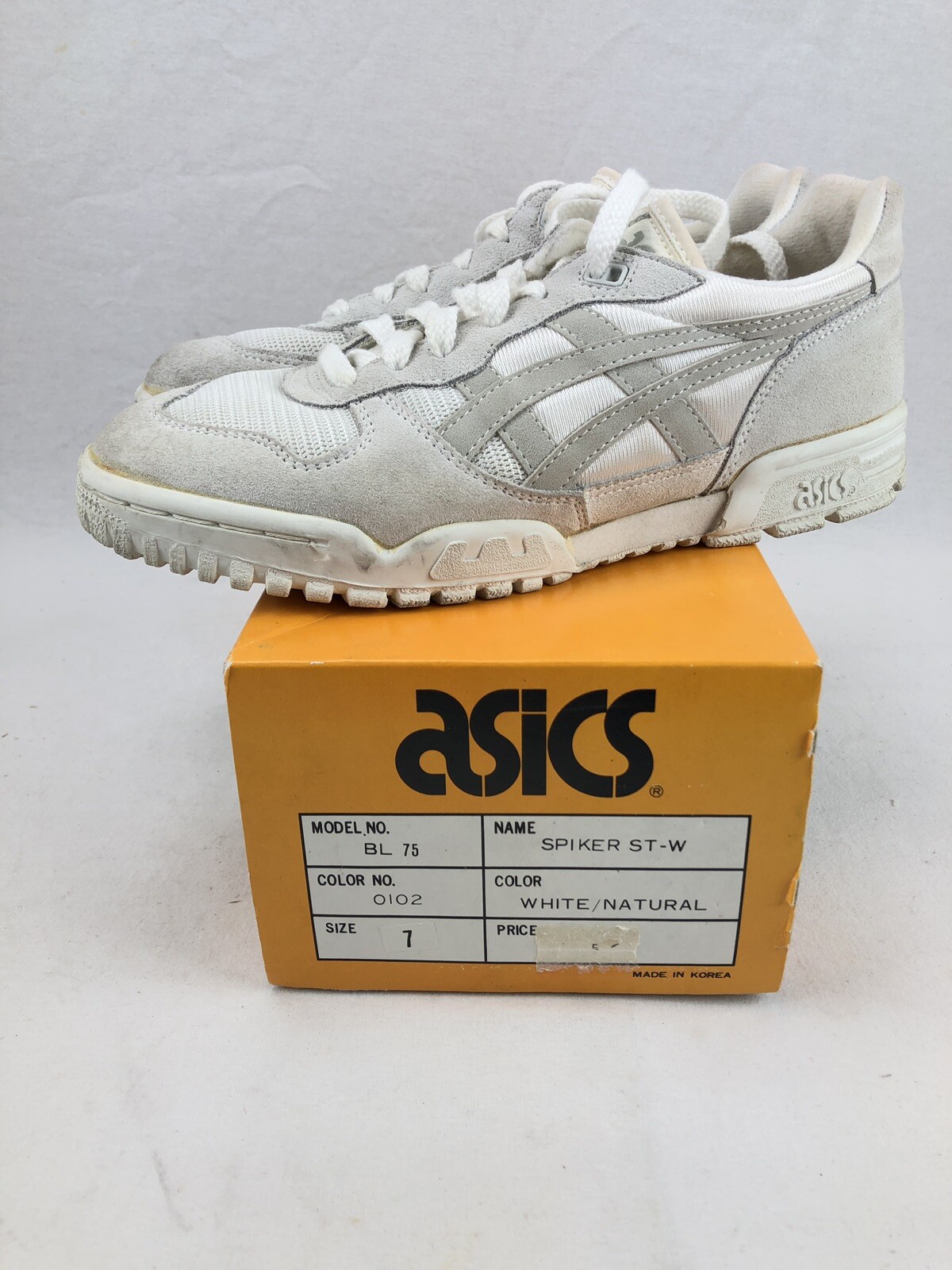 Vintage ASICS Tiger Volleyball Shoes 