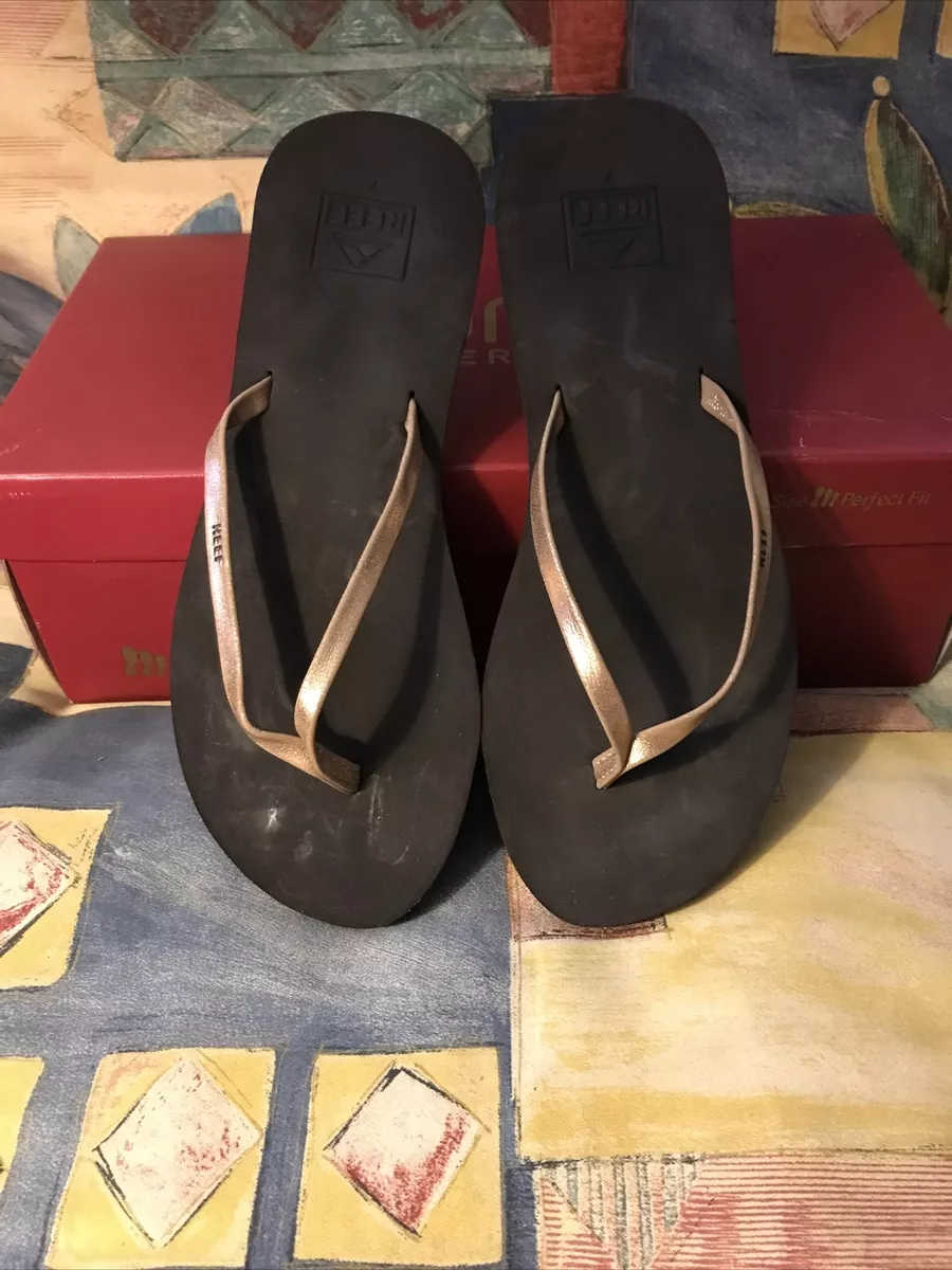 Reef rose gold flip flops sale