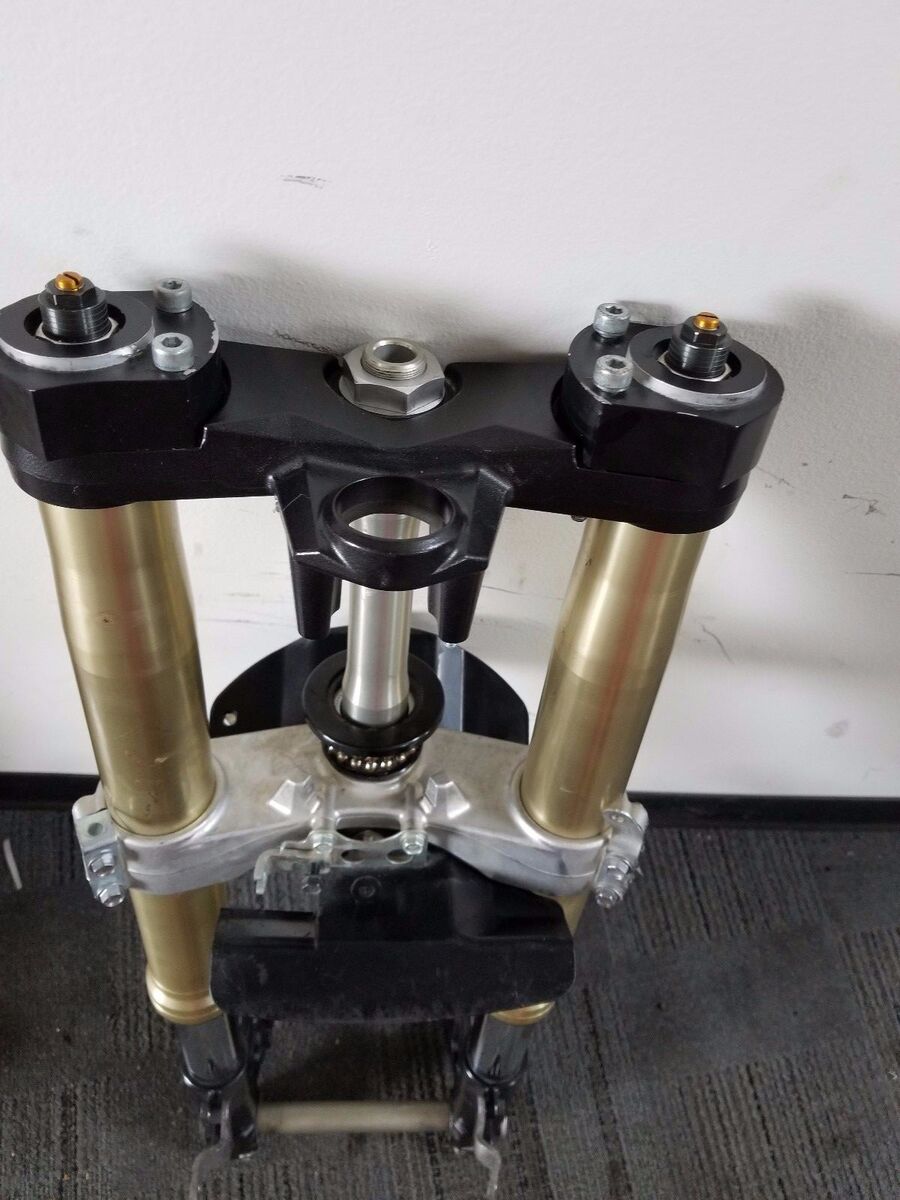 s-l1200.jpg s-l1200.jpg