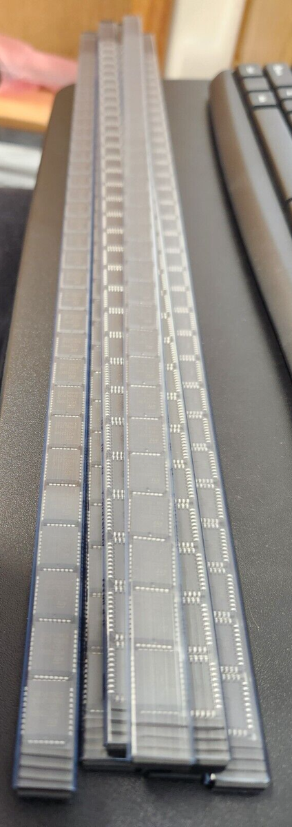 Circuit Intégré EPROM M27C2001-12C1 - 2 Mbit Parallèle 32 PLCC - STMicroelectronics - Neuf