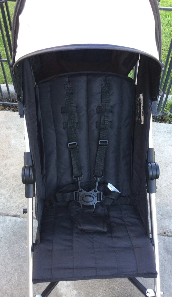 Summer Infant 3Dlite Convenience Stroller, Black (Silver Frame) EUC! - Image 2 of 4